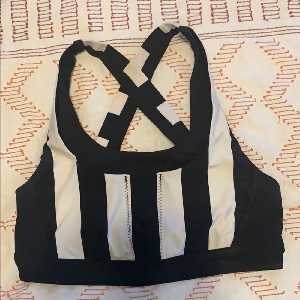 ✨ Lululemon Run: Stuff Your Bra II Stripe Black